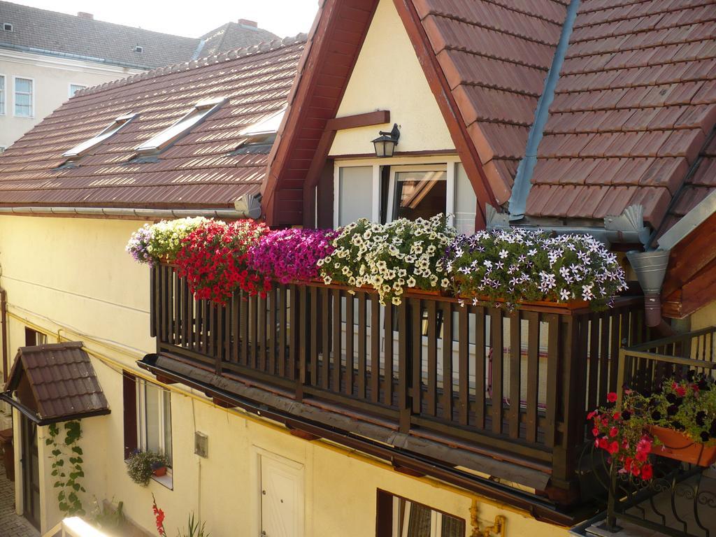 Rami House Central Double Rooms Брашов Екстериор снимка