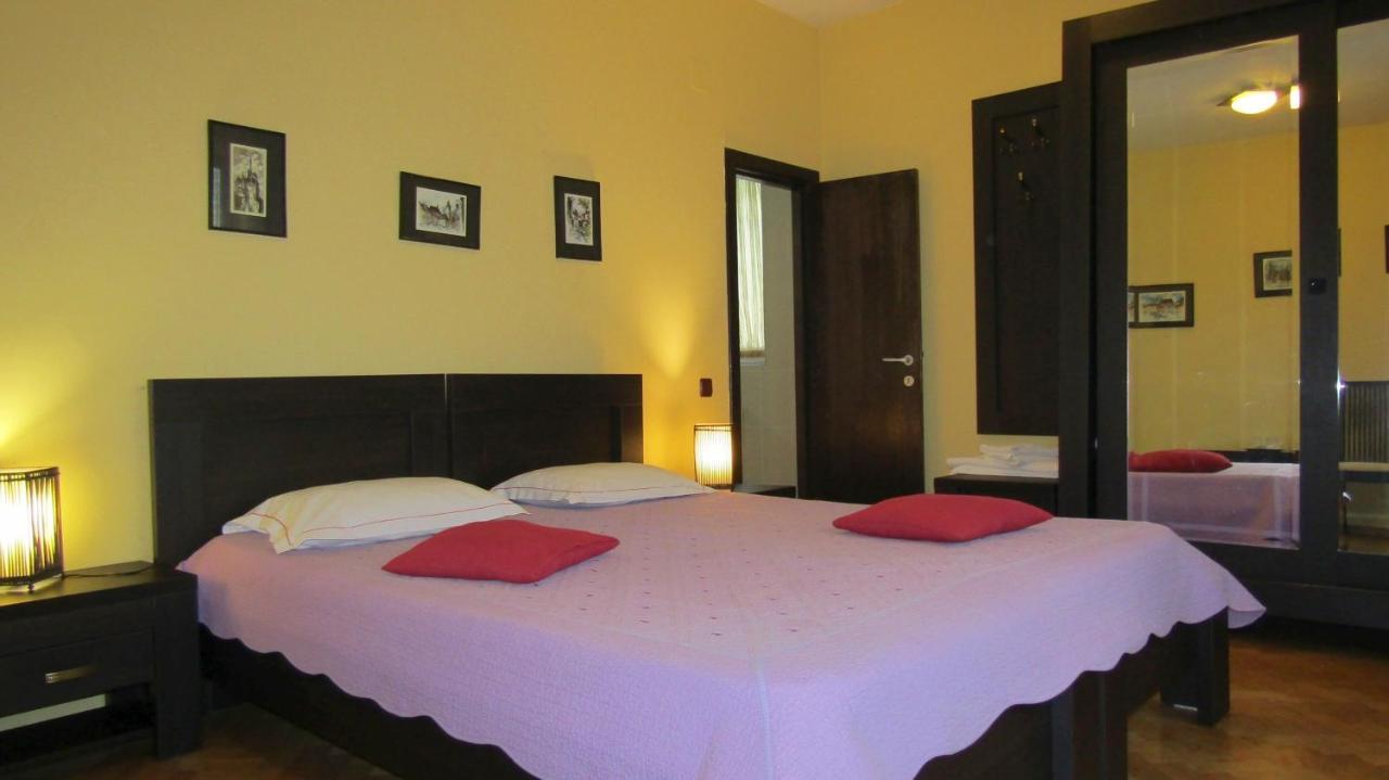 Rami House Central Double Rooms Брашов Екстериор снимка