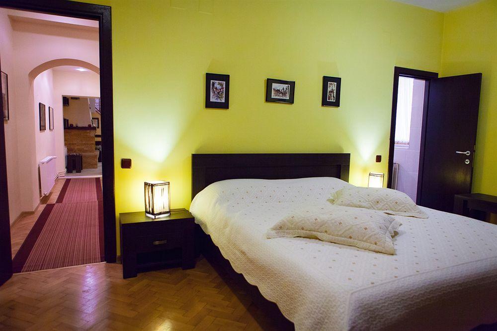 Rami House Central Double Rooms Брашов Екстериор снимка