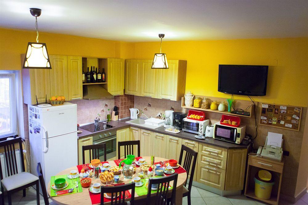 Rami House Central Double Rooms Брашов Екстериор снимка