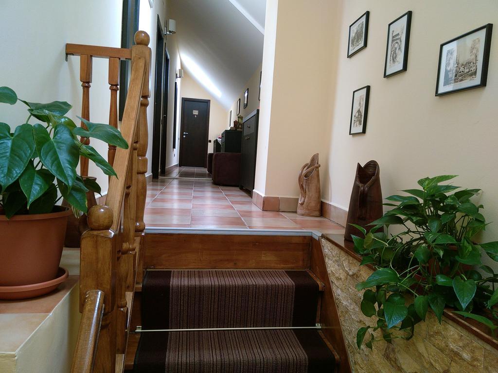 Rami House Central Double Rooms Брашов Екстериор снимка